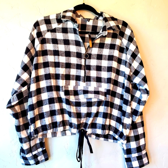 Miss Lili Tops - Plaid crop pullover sweatshirt size 2x